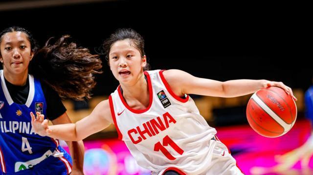 在第一节比, 双方在第三