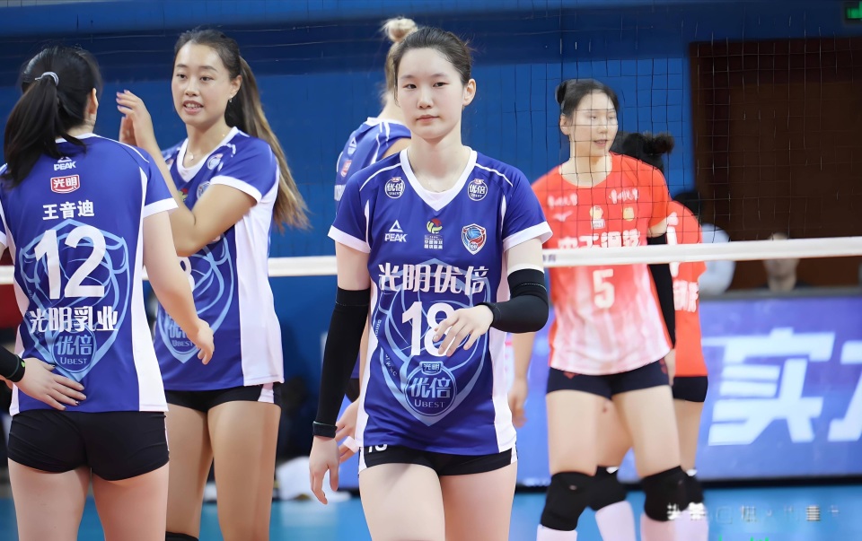 许嘉楠打自, yqIp, 枝搭档副攻